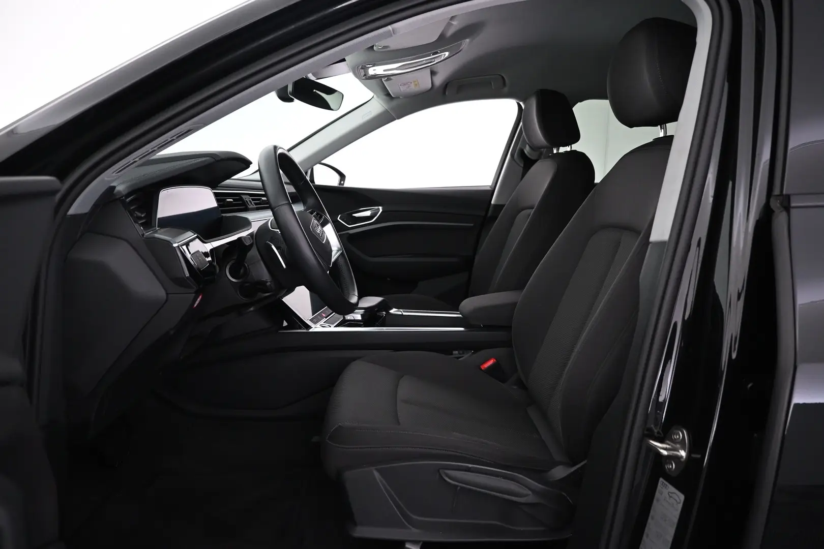 Car Image - 3T1cjXgriZttykpeS5iboj