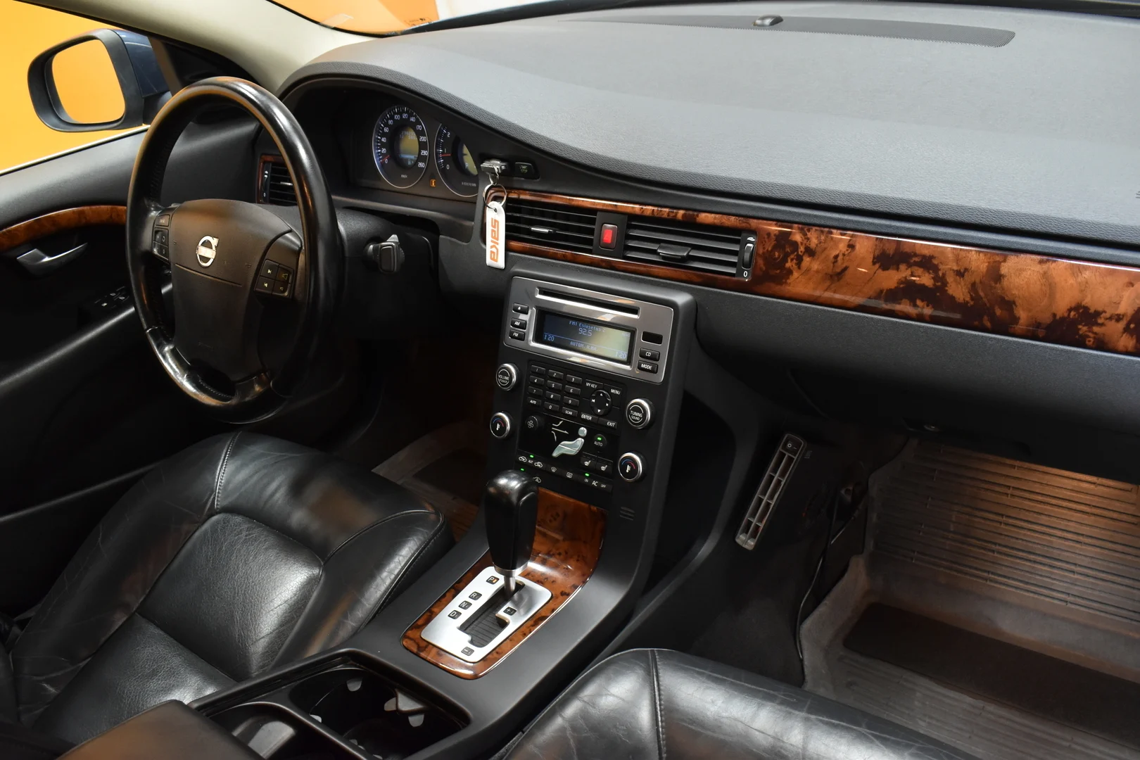 Car Image - 6NVHhSXFXkvkk98moWtaQC