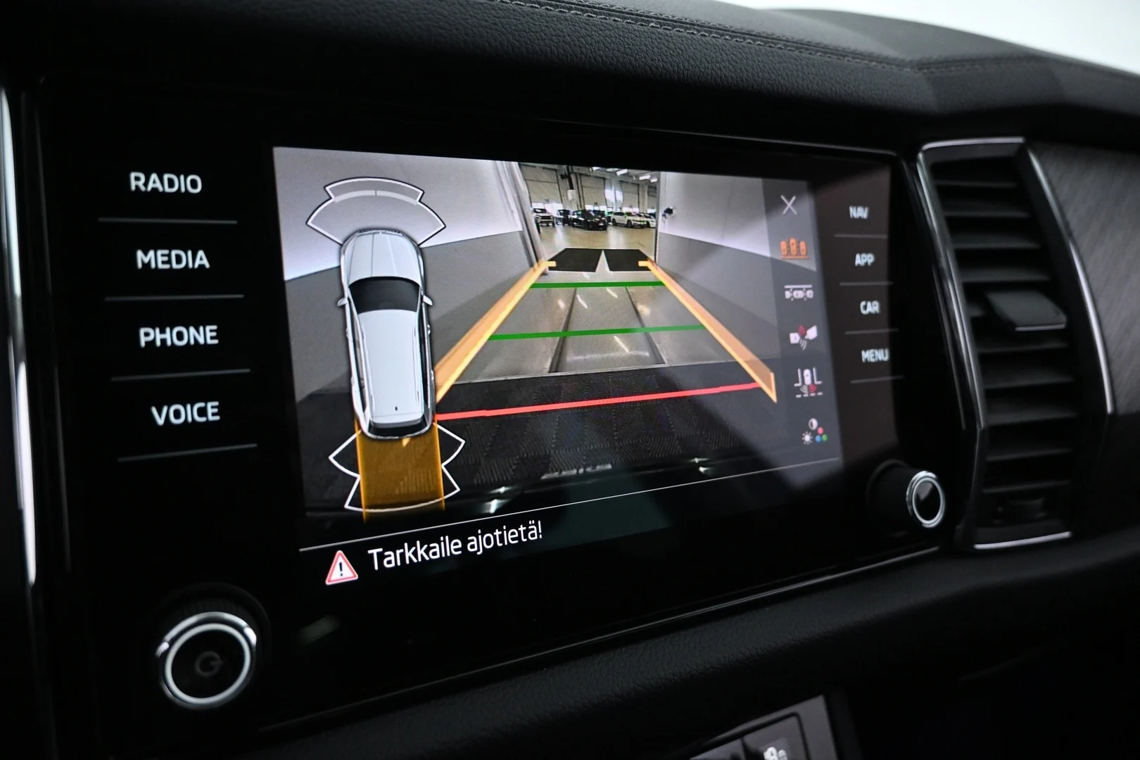 Car Image - 6RF4fCEvkqcFk2j6rrs0E1