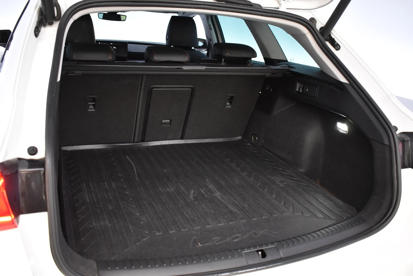 Car Image - 1D0QEKc0pNRGWK3q04SQkr