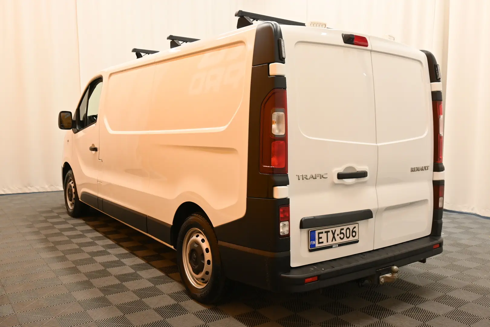 Car Image - 4sau6ONTwPAa8WSBnnijQ8