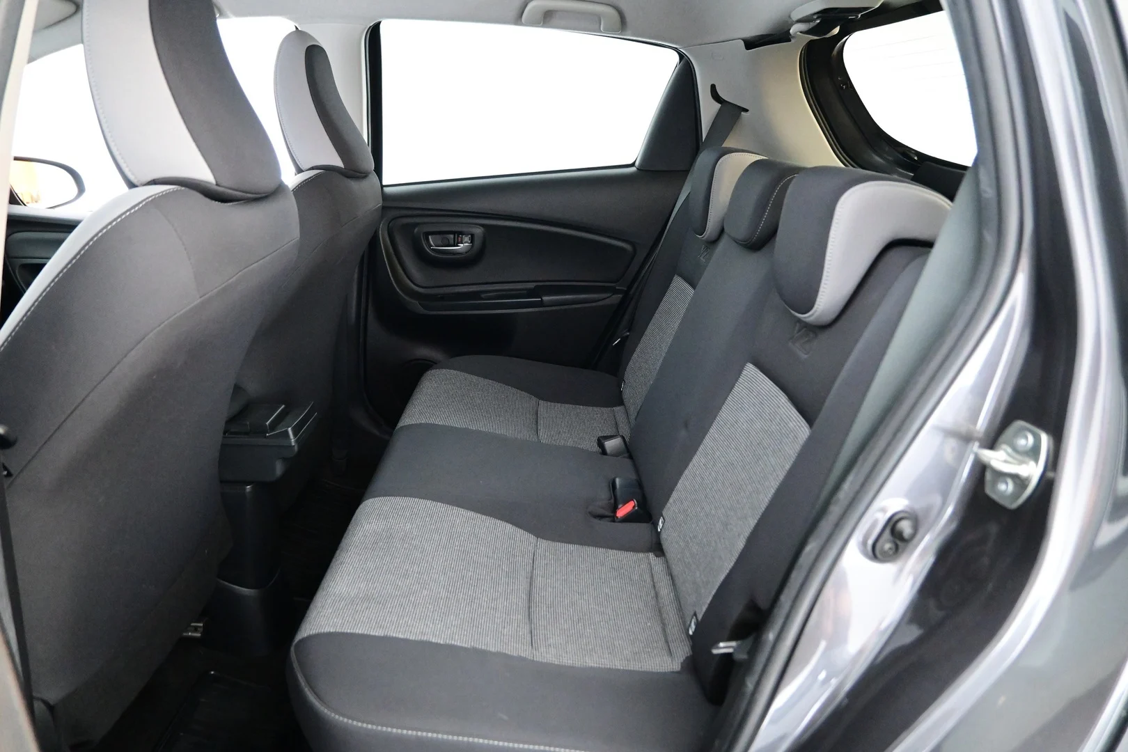Car Image - 2Co01c4Ca75FxBPcv3a5yd