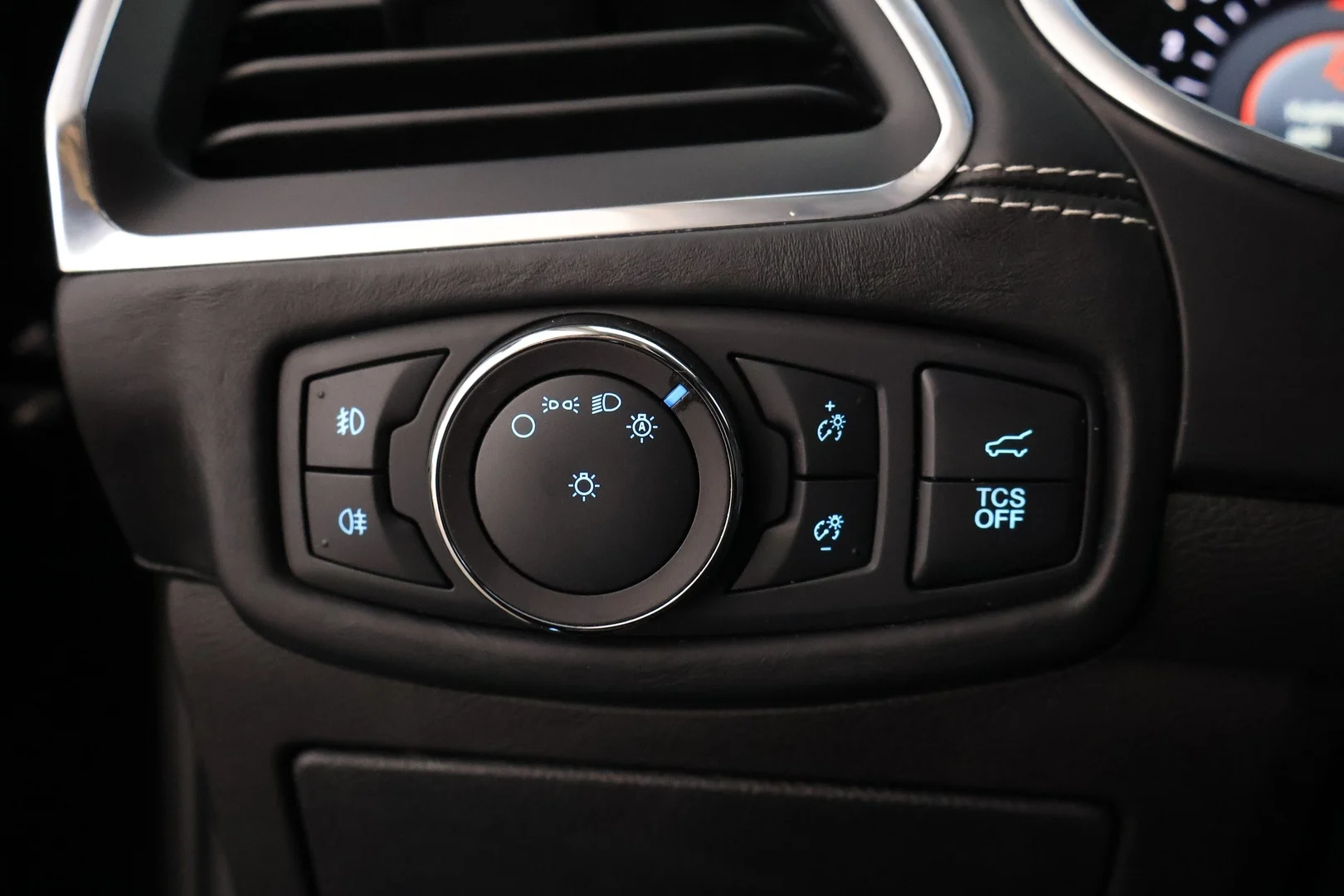 Car Image - 6BanZow4HyBW4yONkn7EnU