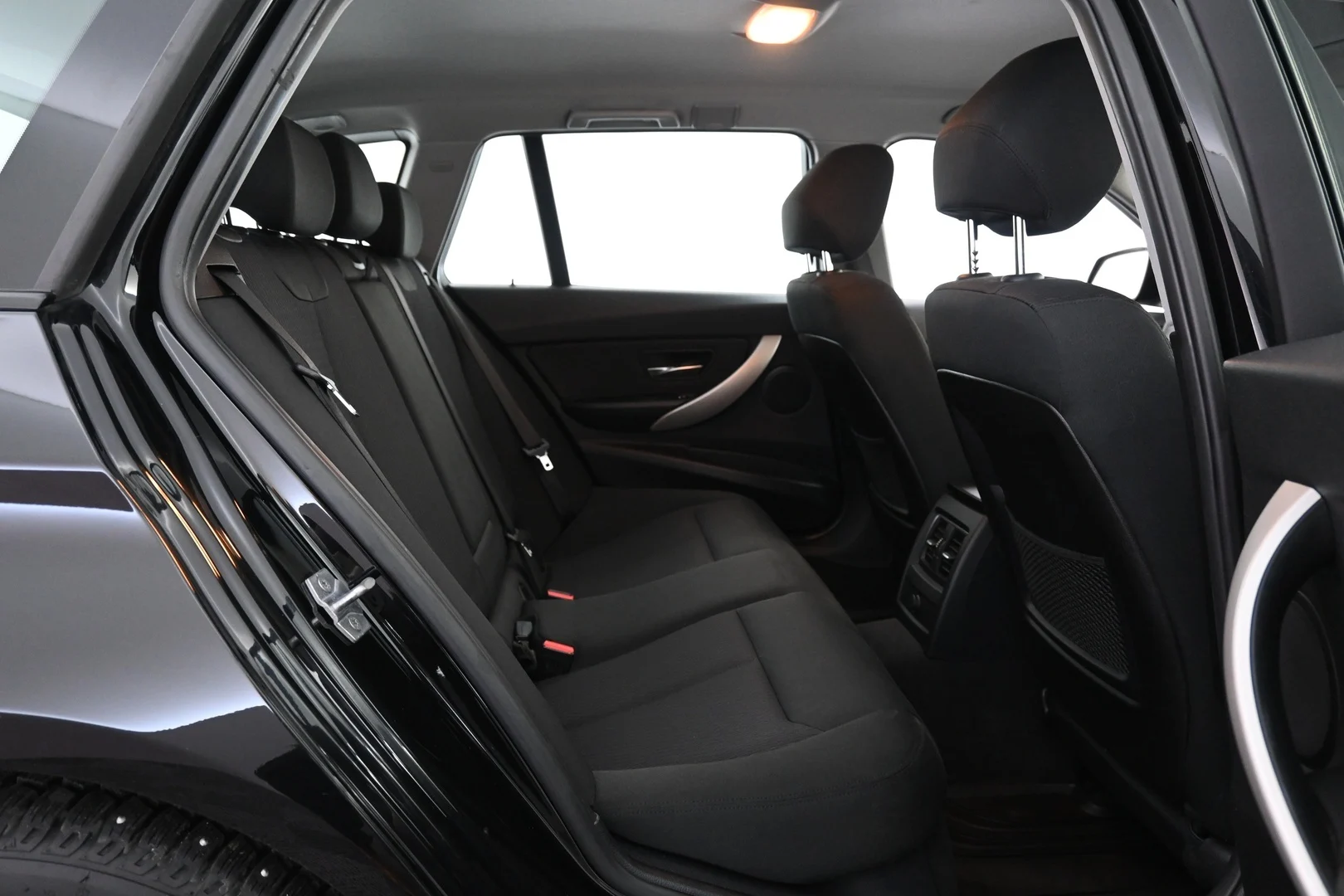 Car Image - 6A6Ha89uHVtjRqRDhjxOmf