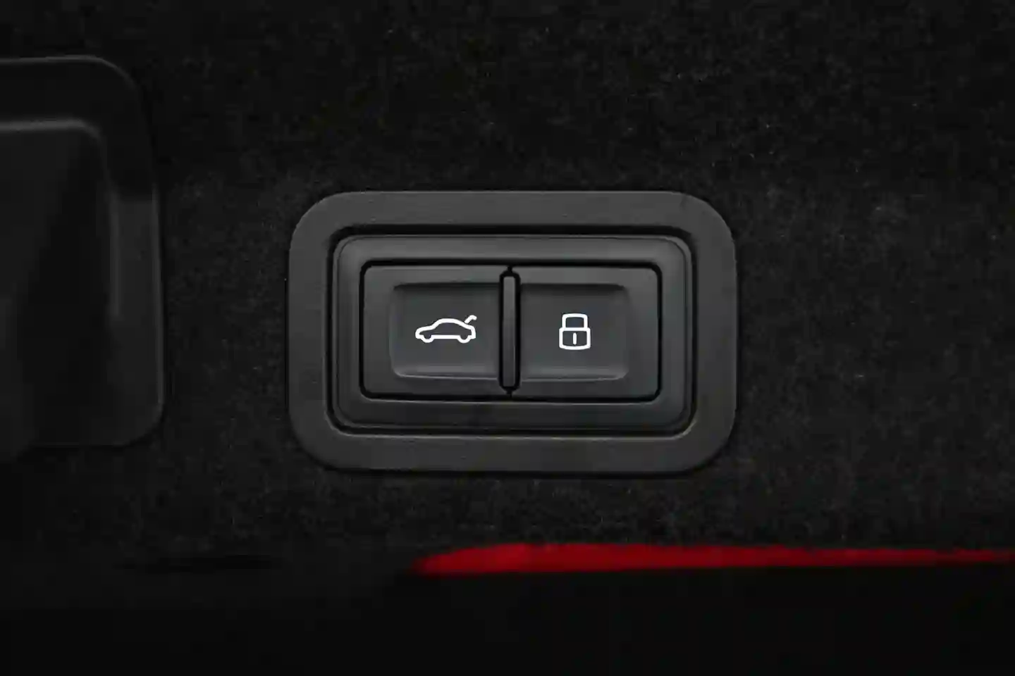 Car Image - 38RPOjEloqJ2WpbzLe2fxR