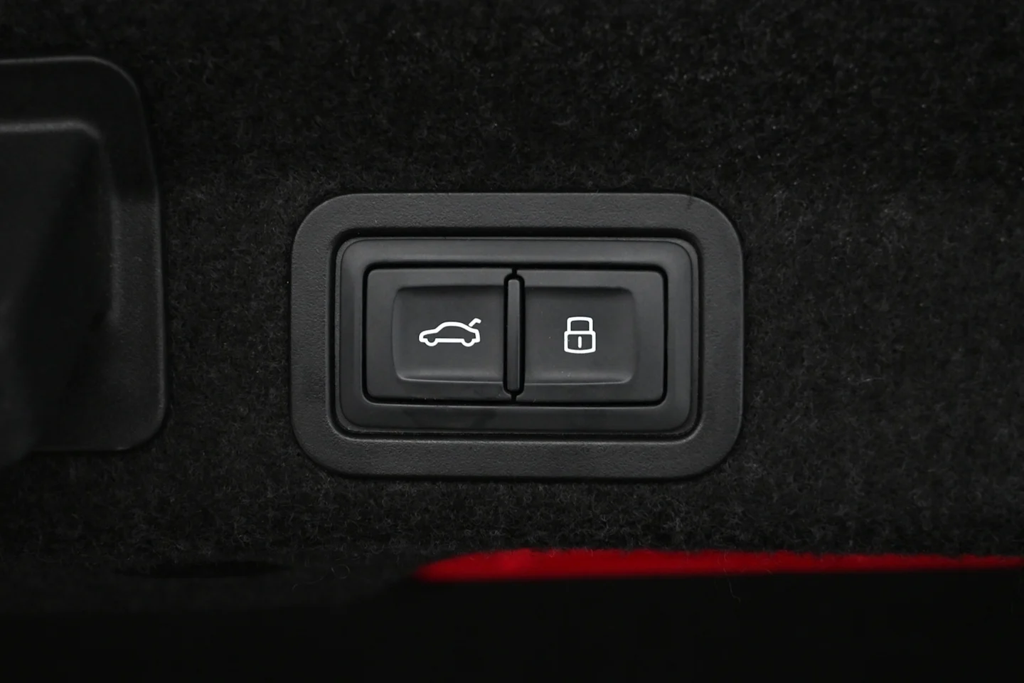 Car Image - 38RPOjEloqJ2WpbzLe2fxR
