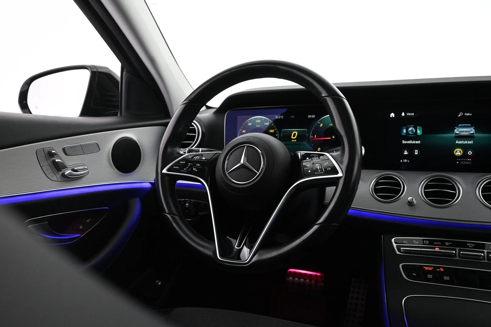 Car Image - 3ShBbBQpWLc8s6zYwTb1UV