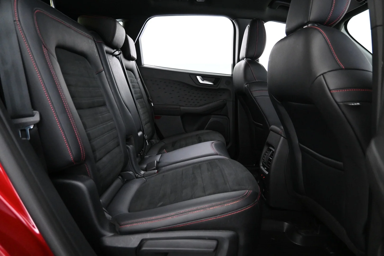 Car Image - 5mVFOqAvlSgodMn4DWQ0OT