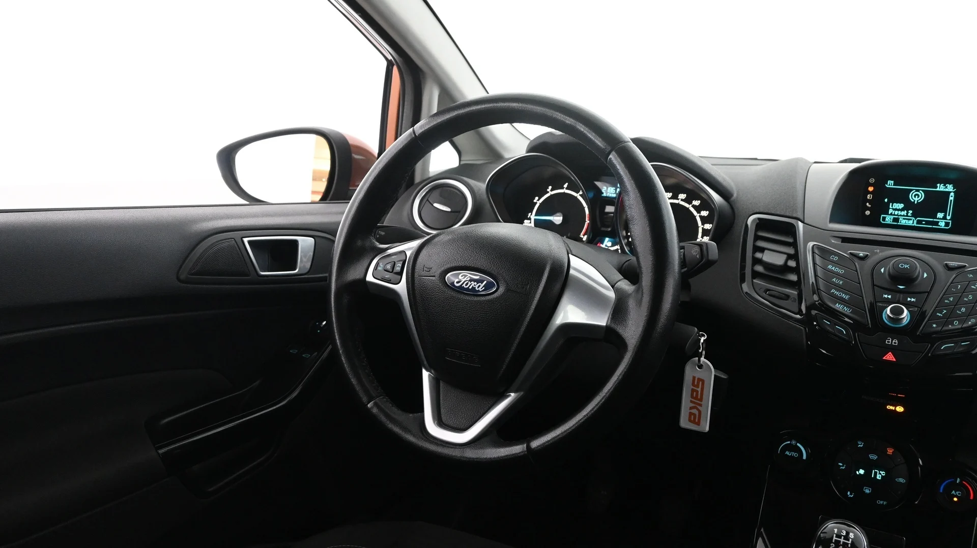 Car Image - jpNwPXKuBlpNTH0cZU3xm