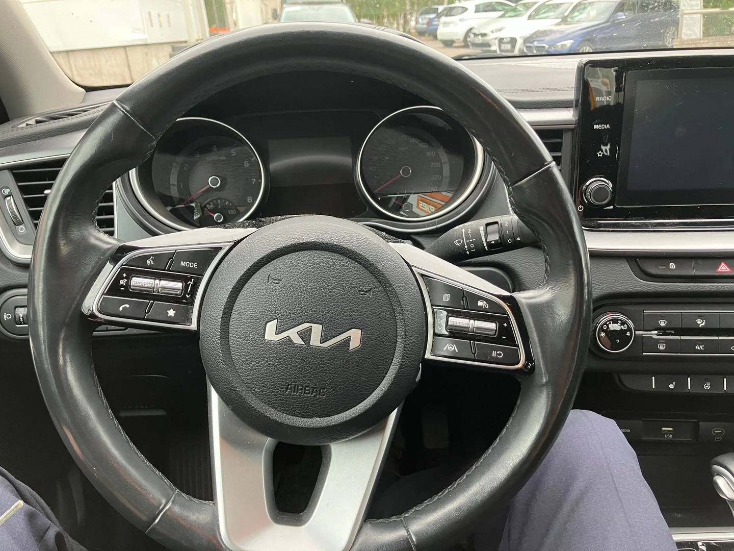Car Image - 1cXmy7fNyibxc59qPzeUNz