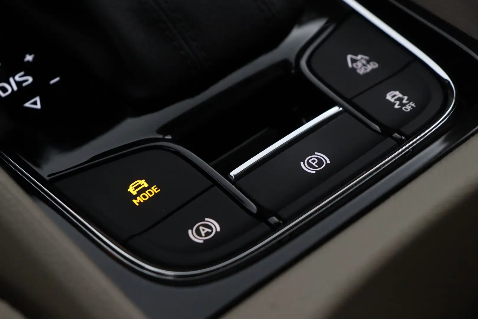 Car Image - Z7FpyXGeUV6y11VpFbhqC