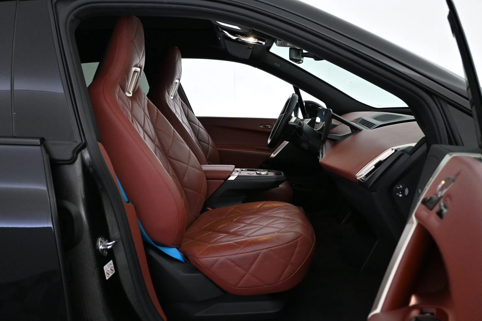 Car Image - 4bqSrZG4q1CDnZA3bEeFjO