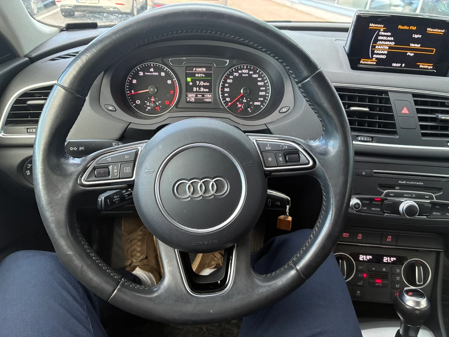 Car Image - 1oGby9PY0MfuD5qJ33Yqdy