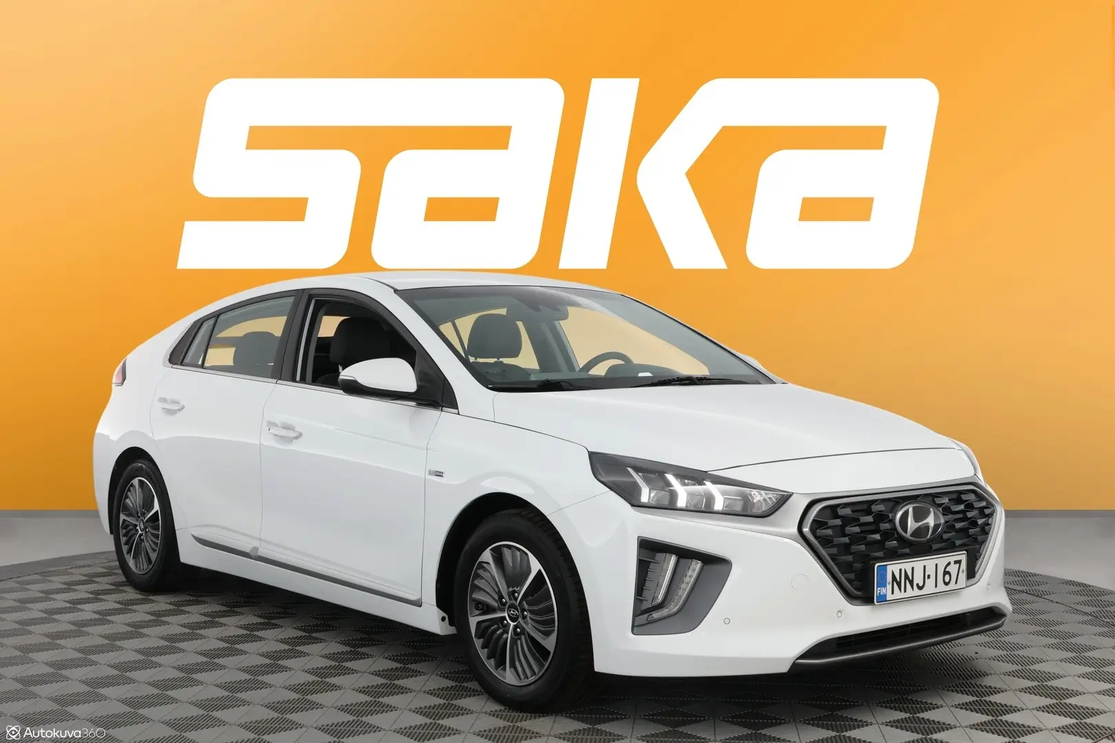 Car Image - 33sIctCa3a0nfm4K22bIgj