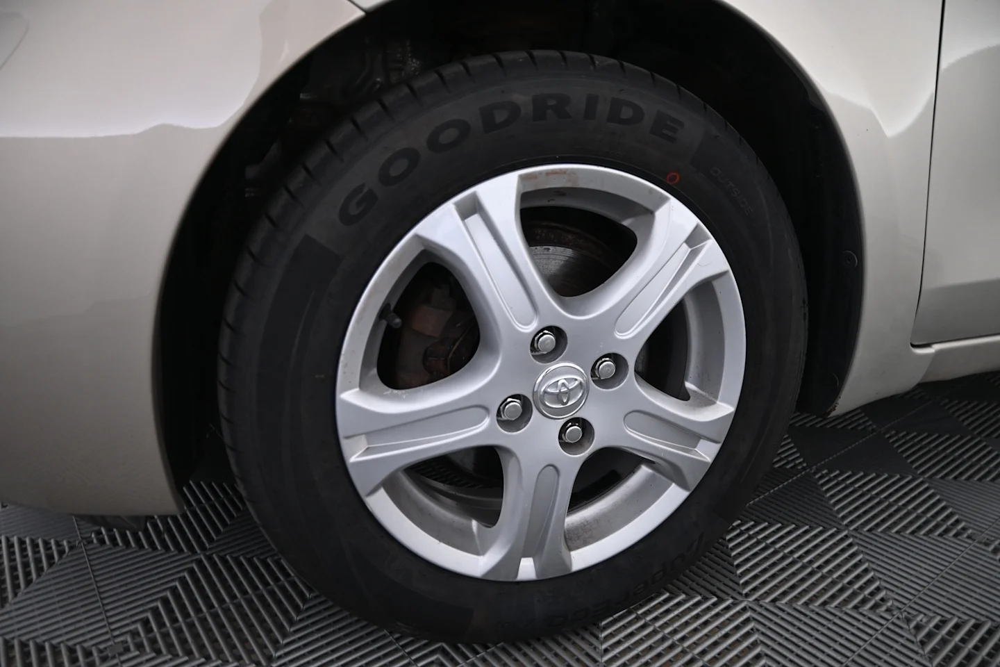 Car Image - 5cMNxEEEIhJWGTT8qTaulg