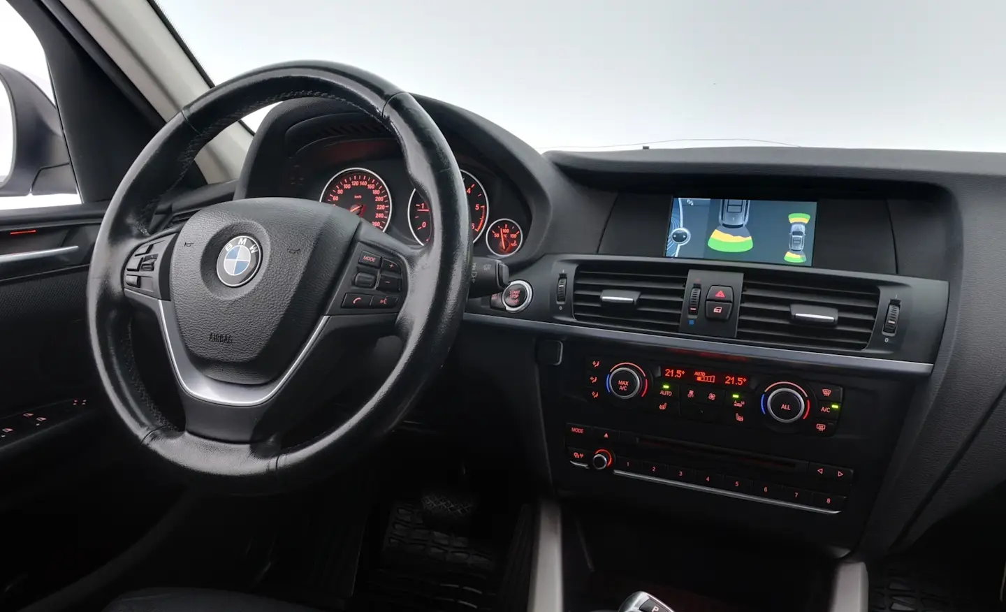 Car Image - X4Szc5fkUzPqg0HwNuQ8F