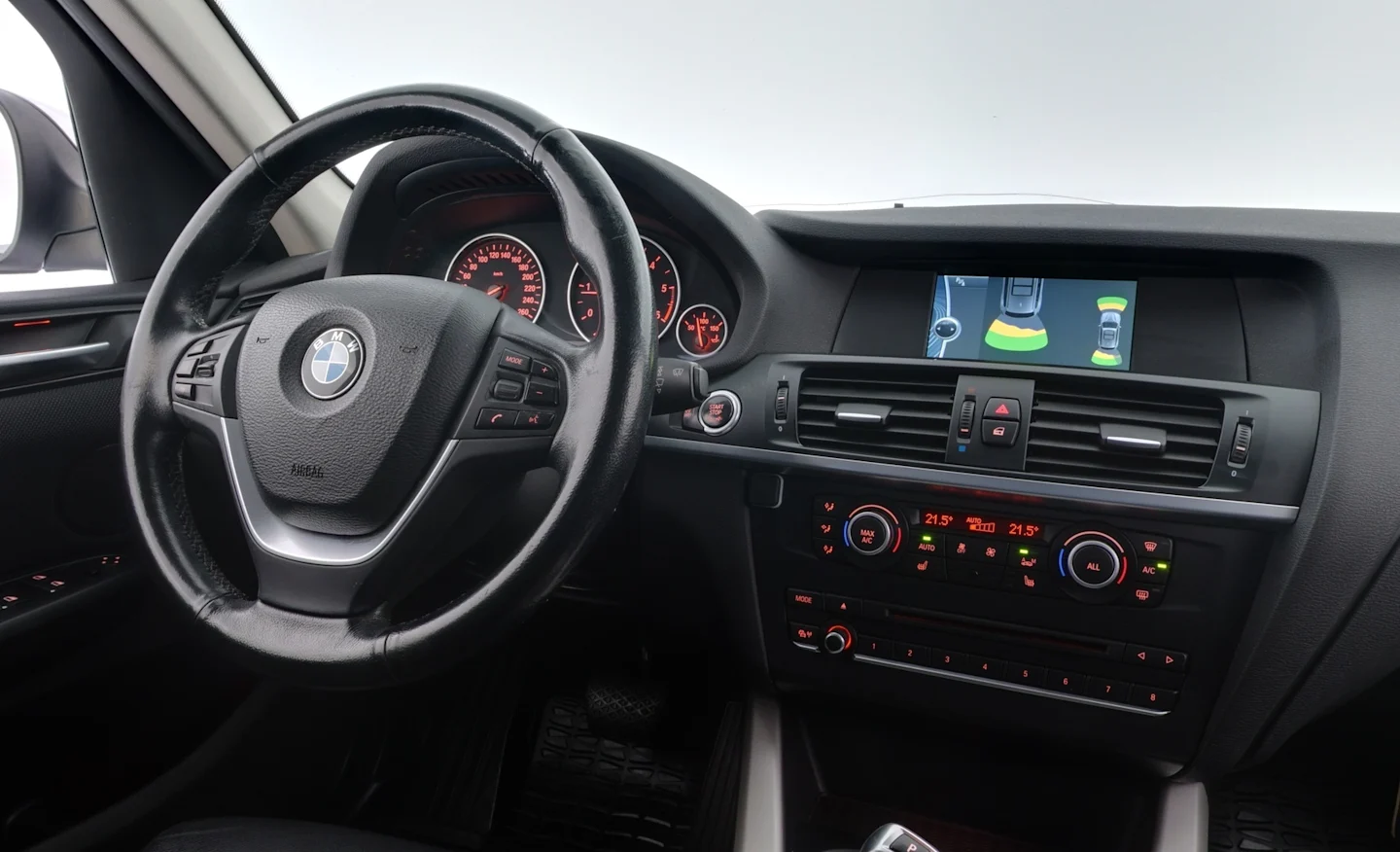 Car Image - X4Szc5fkUzPqg0HwNuQ8F