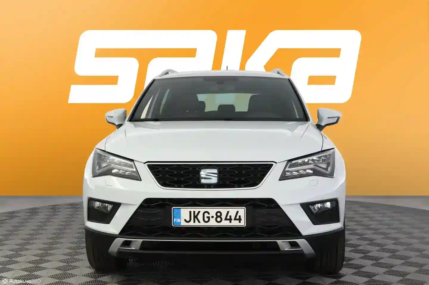 Car Image - 5CA2gRbFarKGlUvuaQ23wO