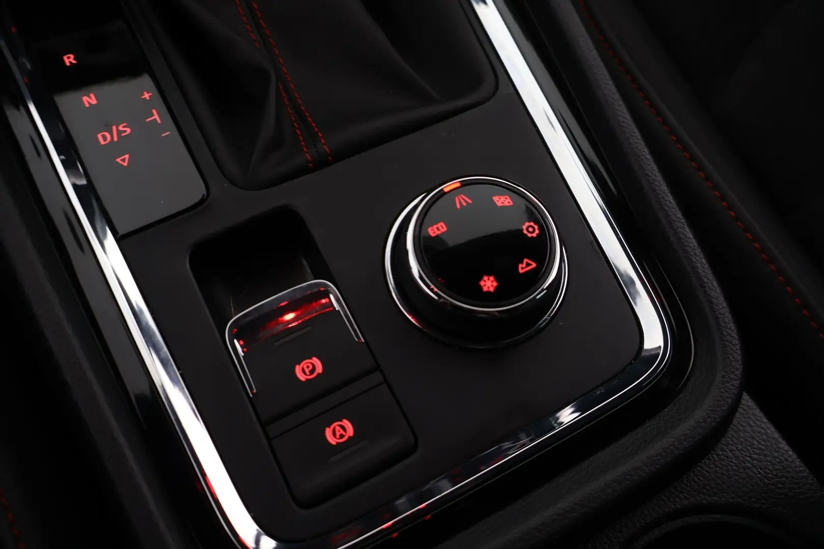 Car Image - 7hlcHVD0kRbTAZKS5x6Gj7