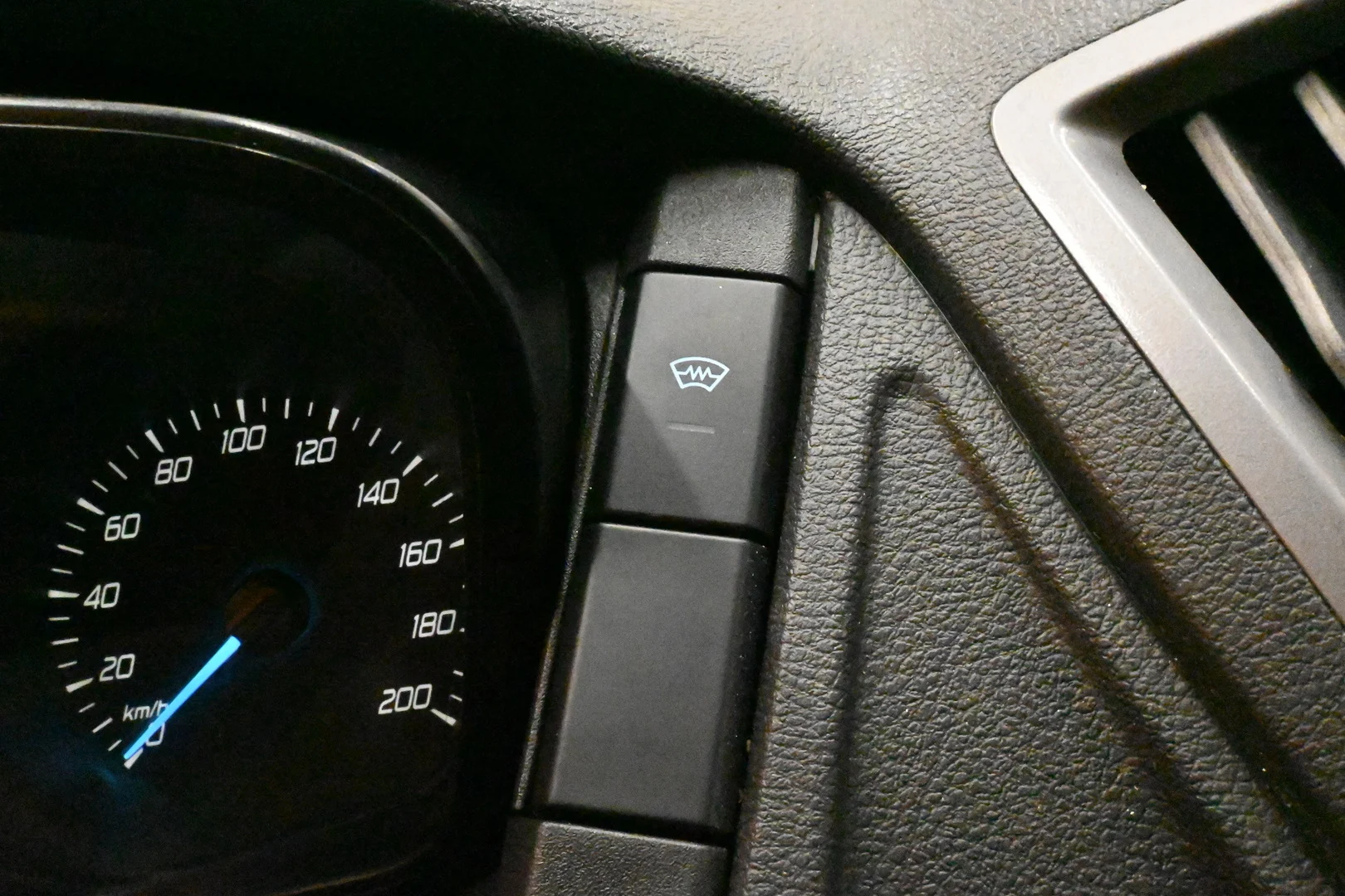 Car Image - 4VVk8ayleQrL959MWP47vx