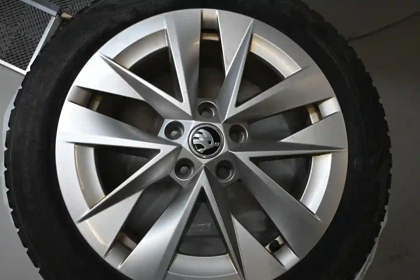 Car Image - 2cBjIo4QXgwH9VsO5qsAPR