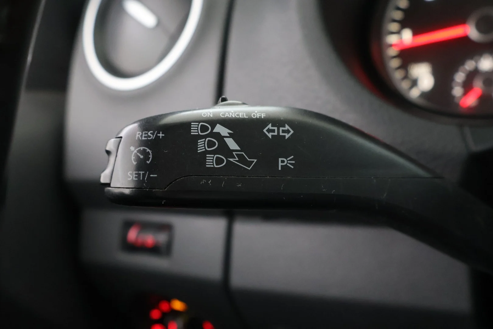 Car Image - 5347cMN4wiGOxn8dyDA4sZ