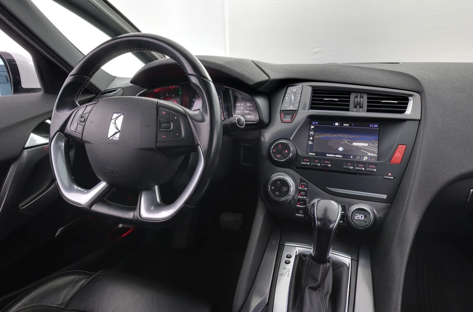 Car Image - 2kcQbAIrMaL84d1YrGCOzZ