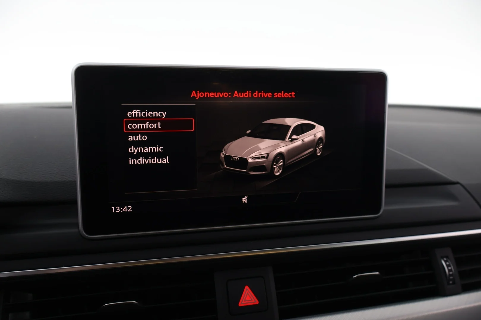 Car Image - 1QMd1DfSSz61flzd8rEsNa