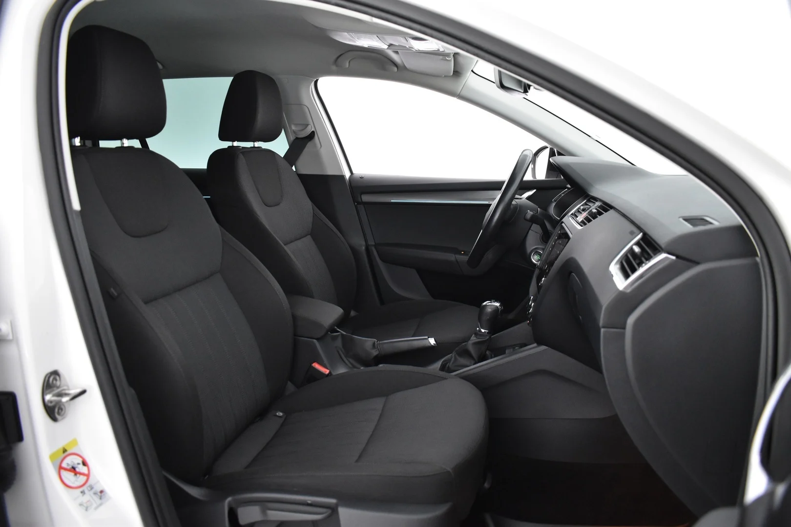 Car Image - 2U1riCsOThiirHpMAmut9Y