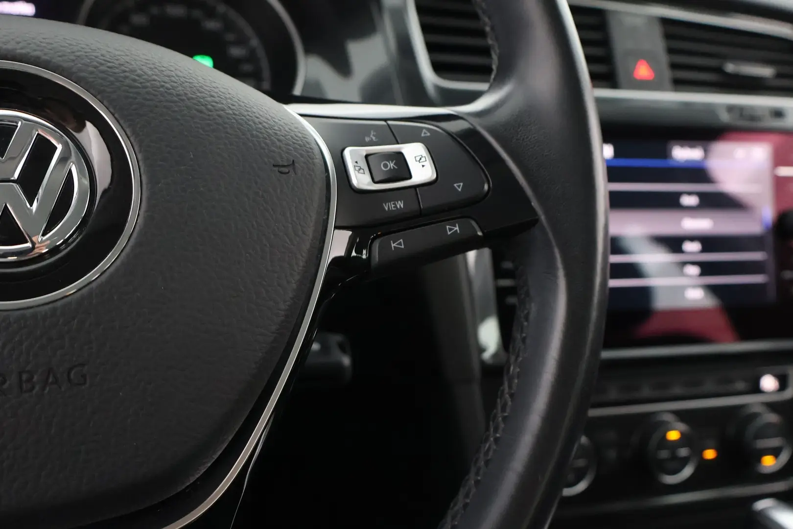 Car Image - 3pn8YRoQdVgMsecVoDpmxO