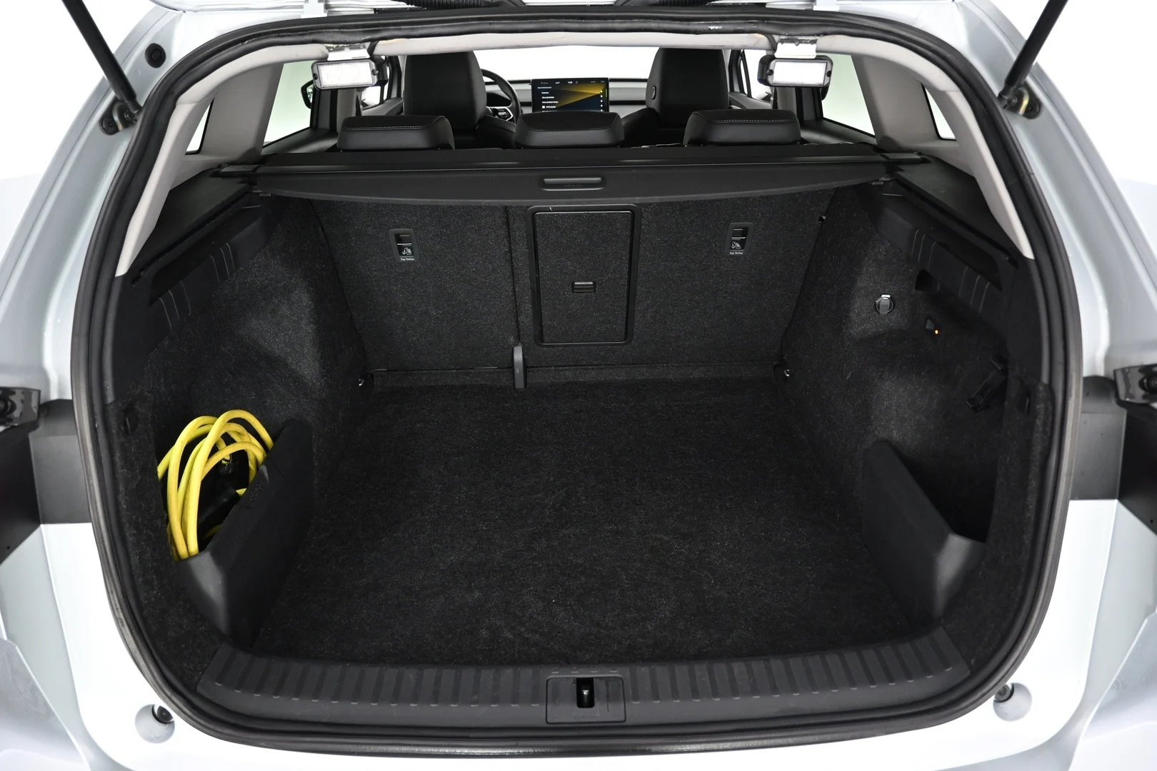Car Image - 7LaaN7DULP6uxBNHshgSAl