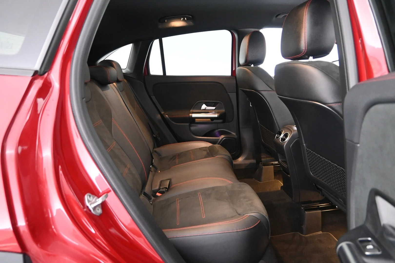 Car Image - 35zxlpX2wwkB01PMuIgF9q
