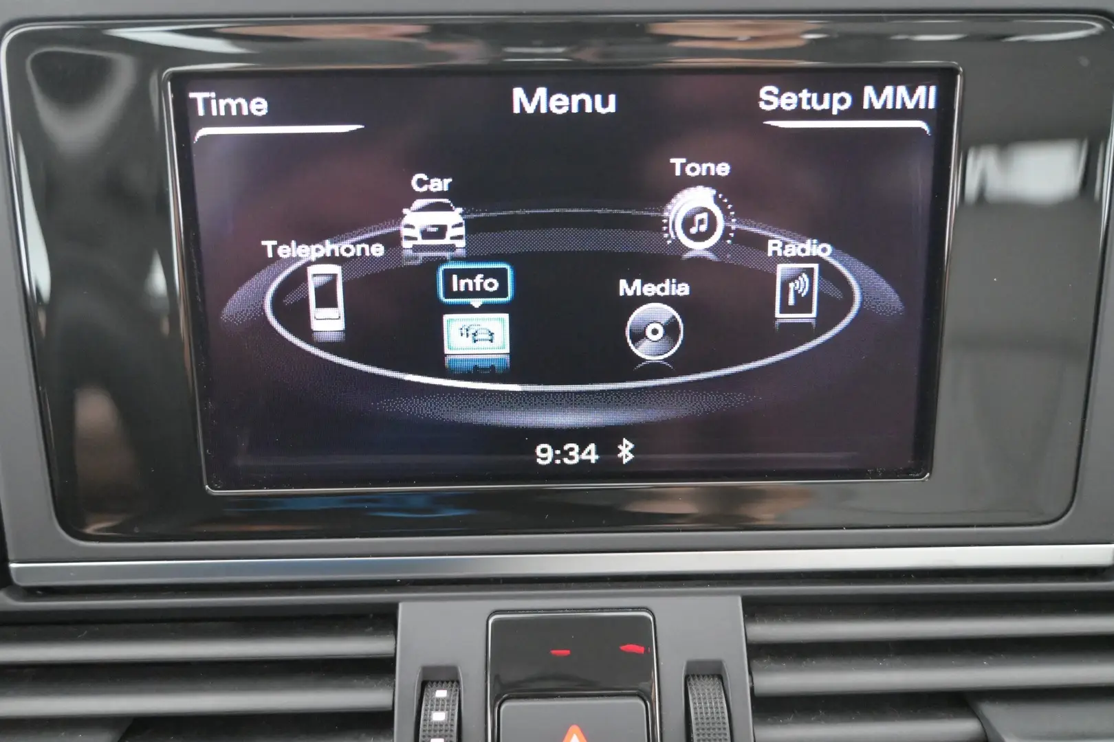 Car Image - 2U8dq7004scxgrffprvUAM