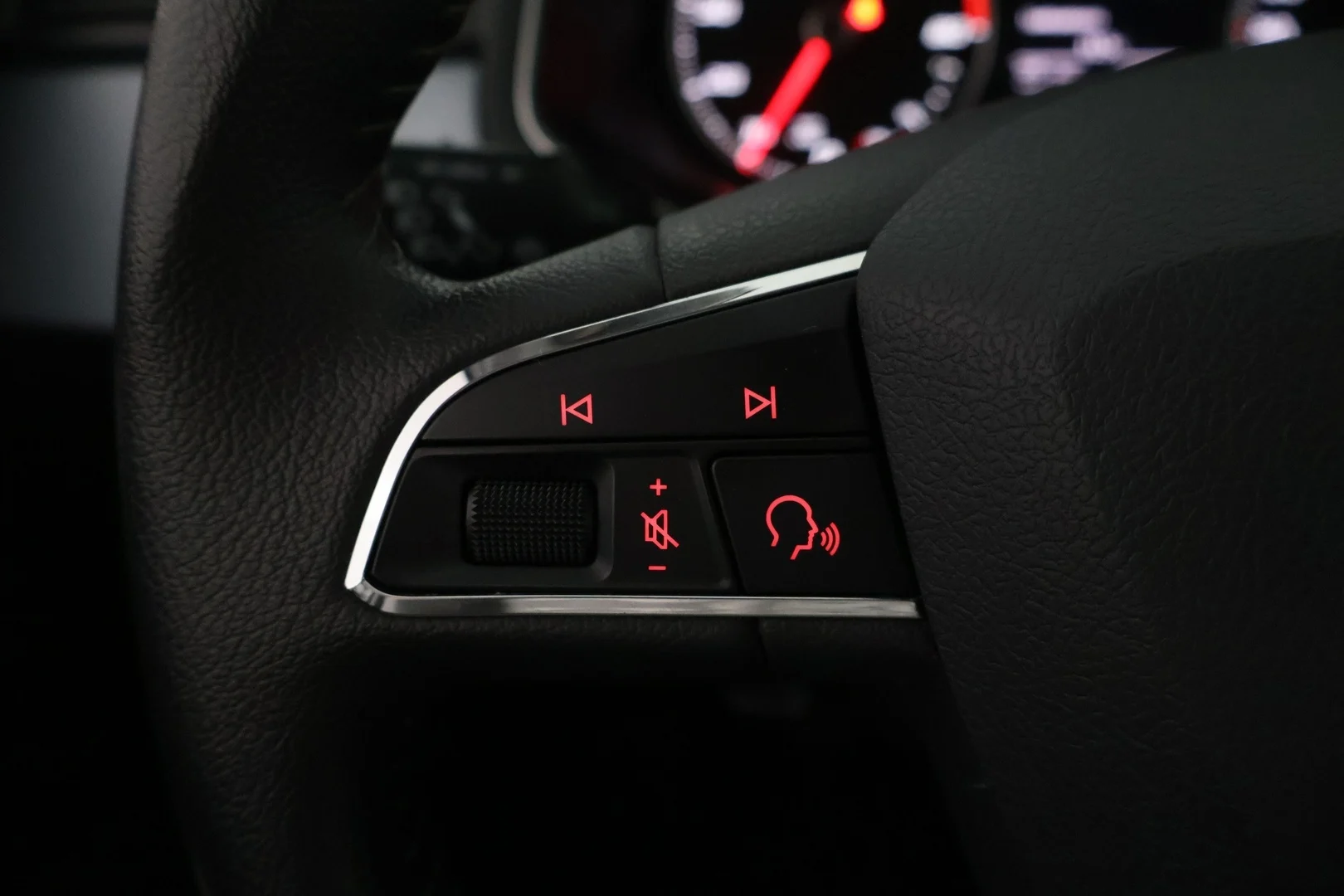 Car Image - N1keoTs1Q4iuLavNLbBDI