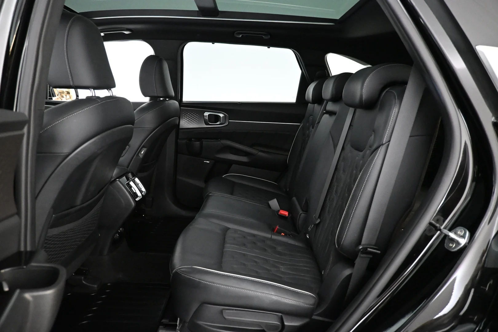Car Image - 7KmnnMcMhBcYdsZU7K69Cj