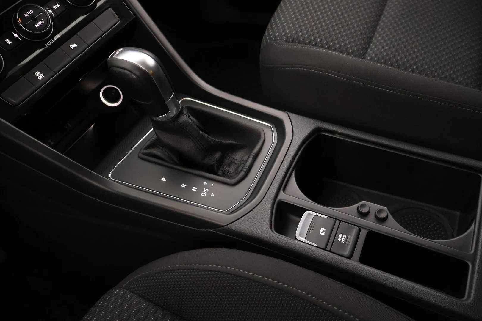 Car Image - 6EXBeMvwwNJN4QVGU5Rk0W