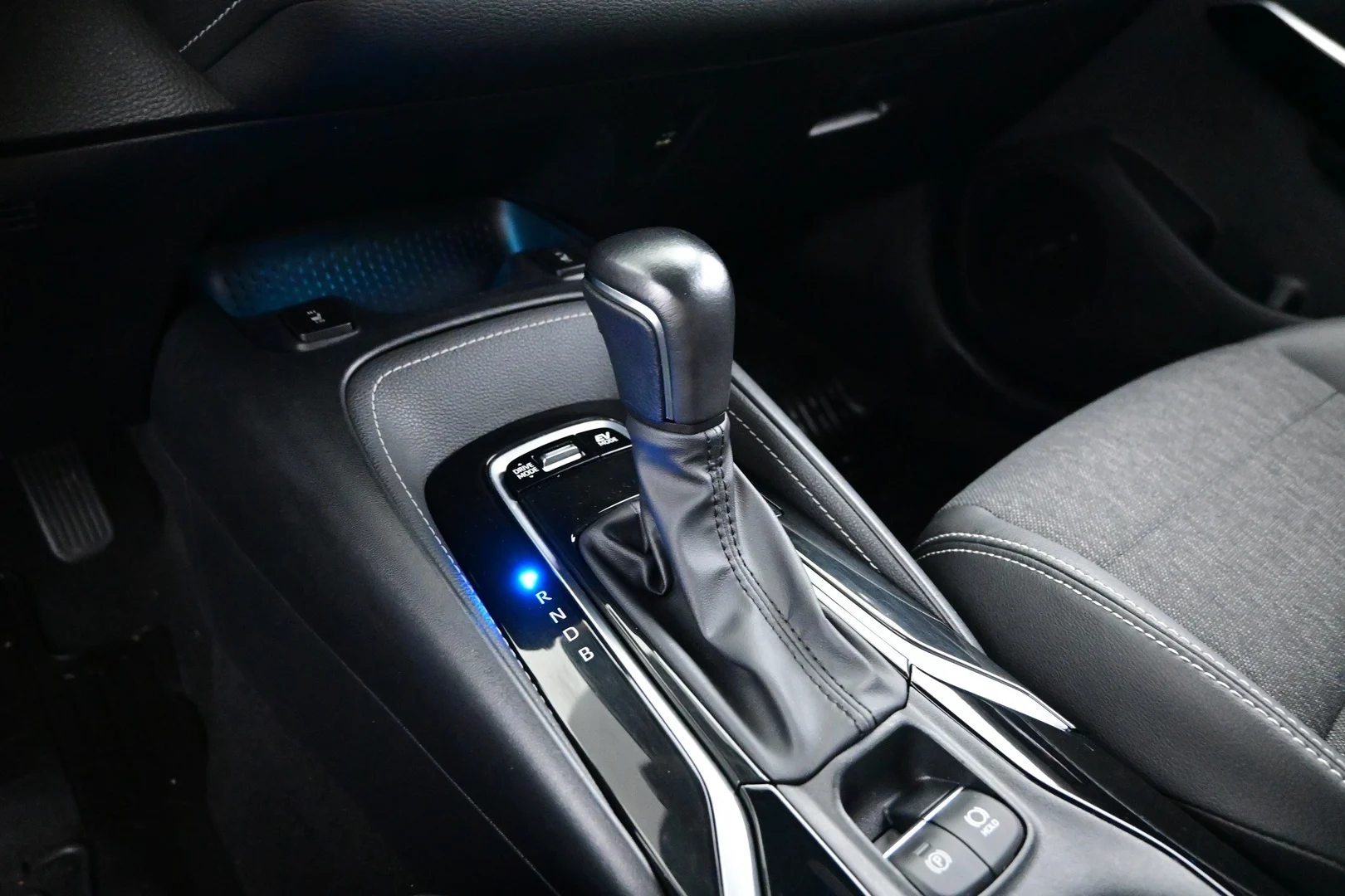 Car Image - 1JRCd2ADovfAvXeYKz44gE