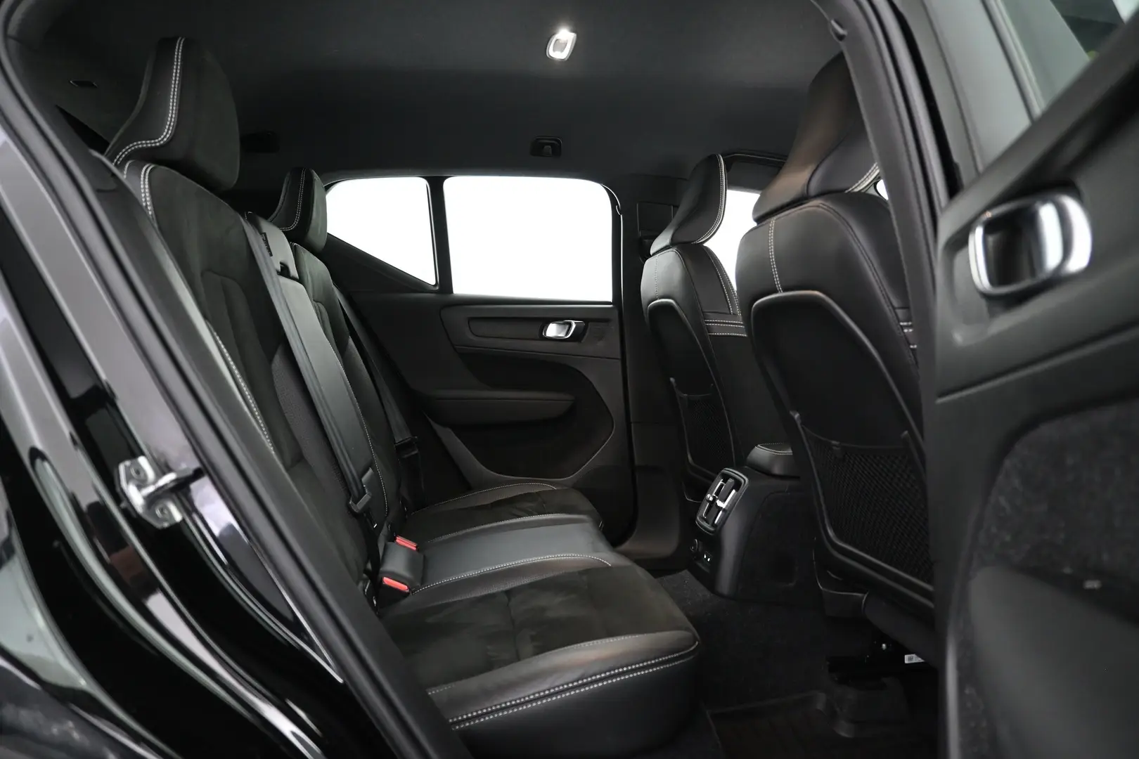 Car Image - 7m7anCwdRBK5F45FlQt9p6