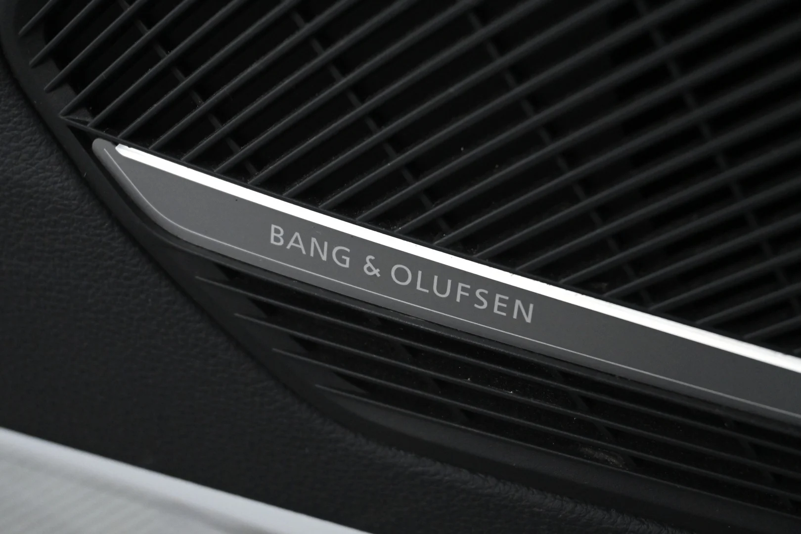 Car Image - EIEKUhBMwKNfCOkYIwOe0