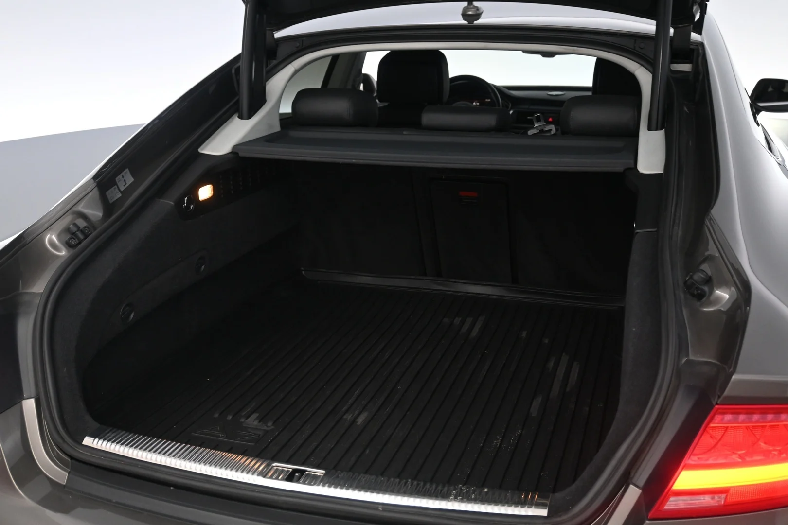 Car Image - 59NnfXpsgWDIzH8nz9qJky