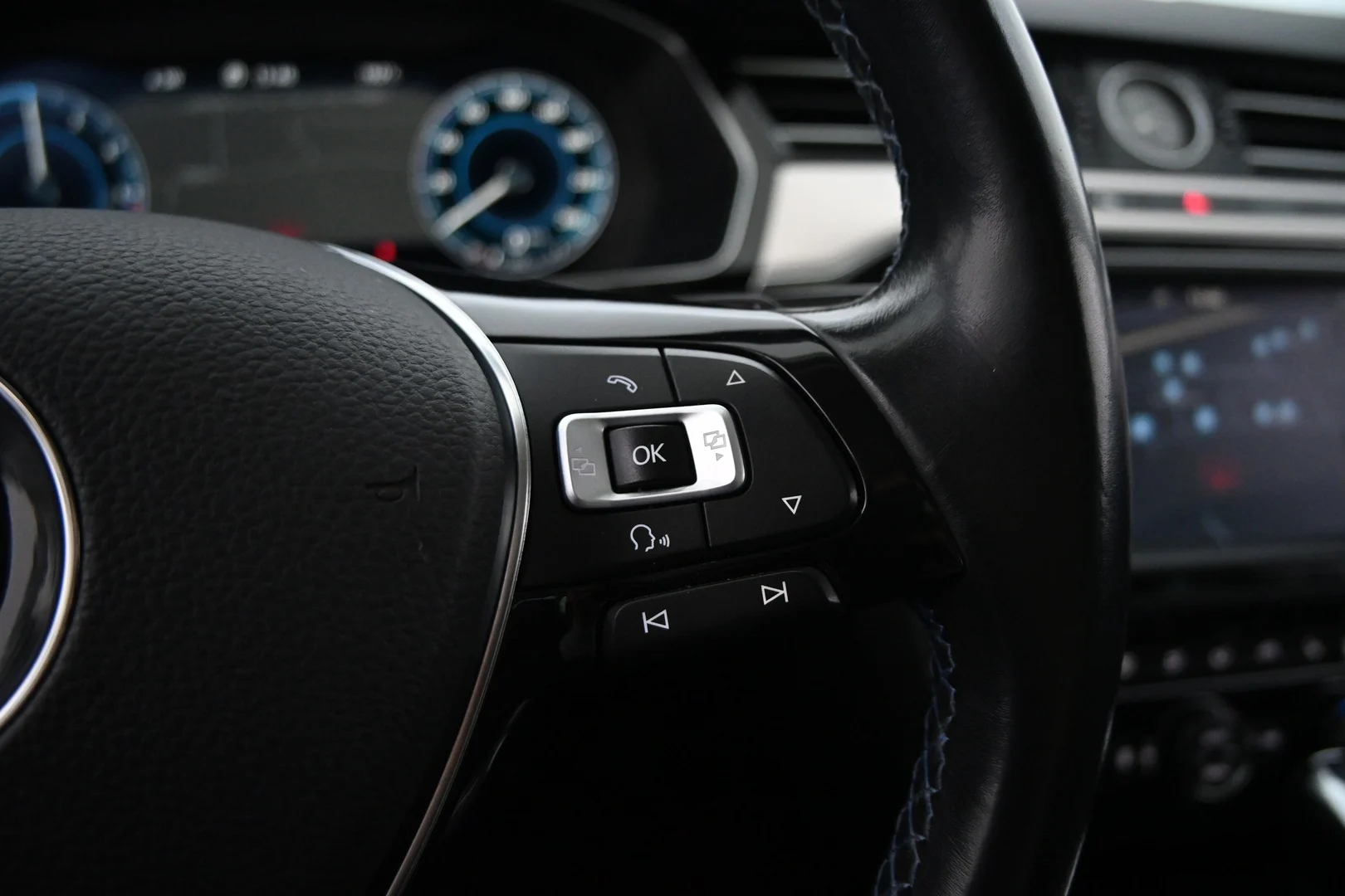 Car Image - 5k4wXC2en3YcCpwik1LVqj