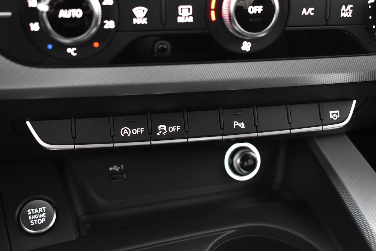 Car Image - 6nGDKICNmitjfvJjchIFsN