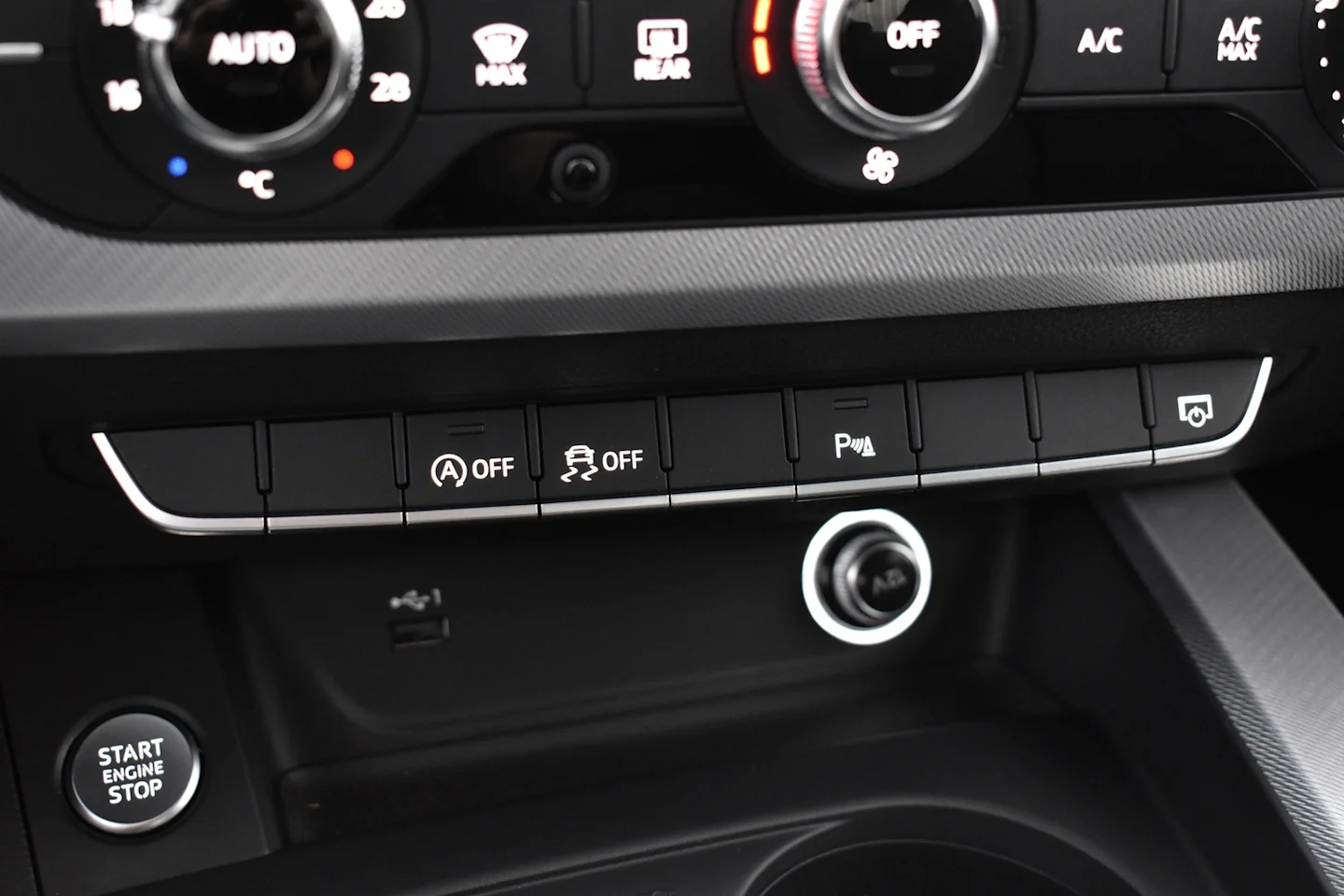 Car Image - 6nGDKICNmitjfvJjchIFsN