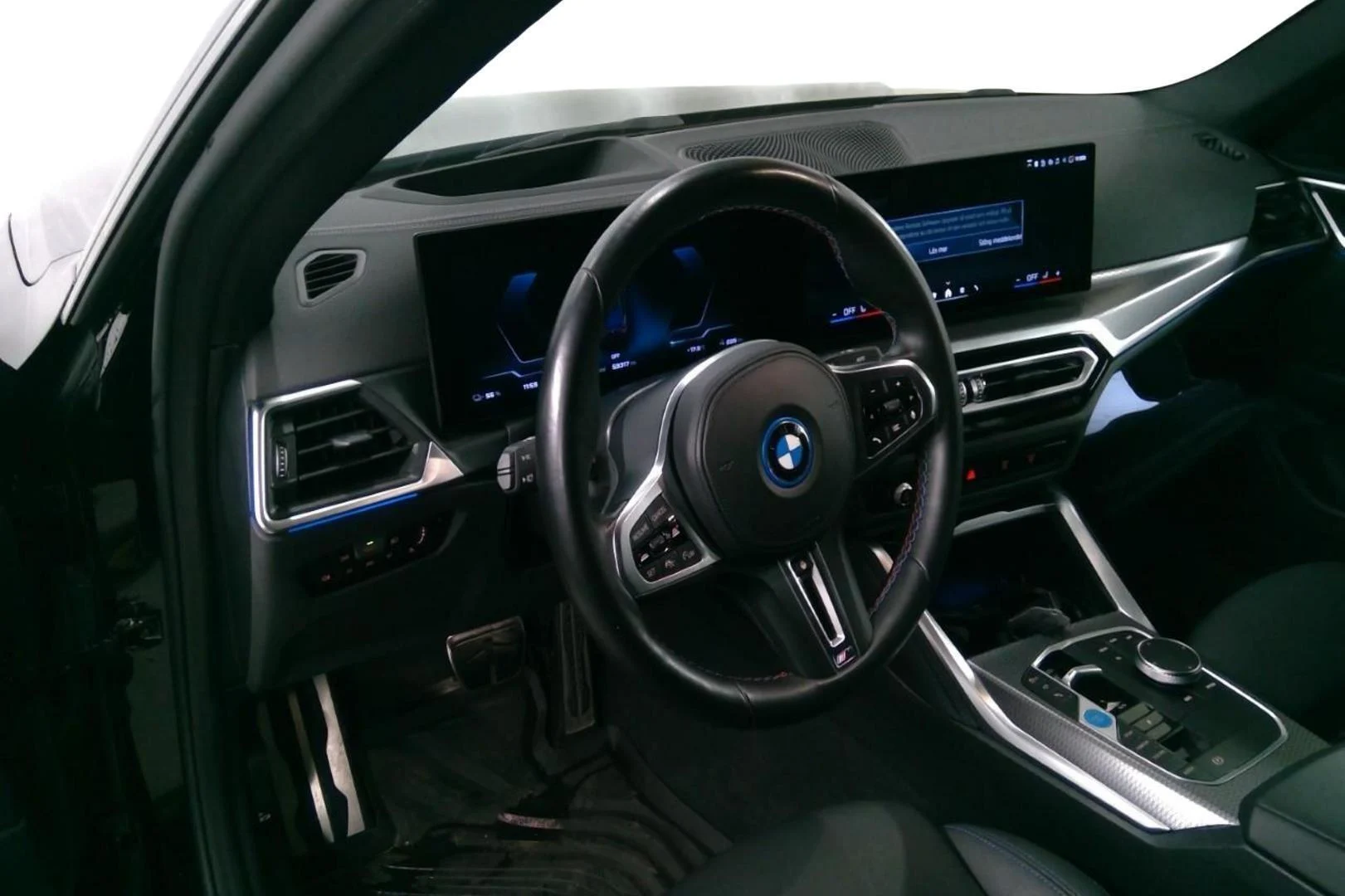 Car Image - 3Kw1sGa2axSiG3zBMtyQlR