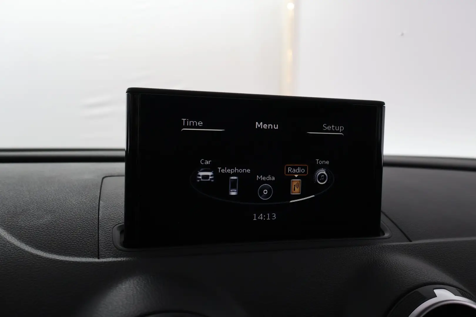 Car Image - W2nxGH5pTogrAjWDQwX2O