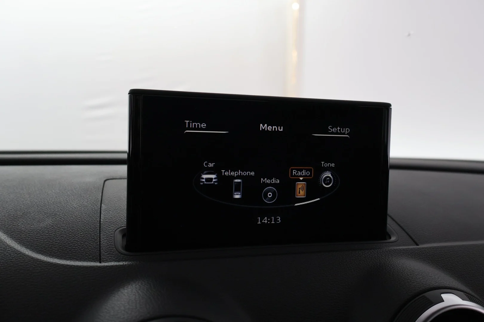 Car Image - W2nxGH5pTogrAjWDQwX2O