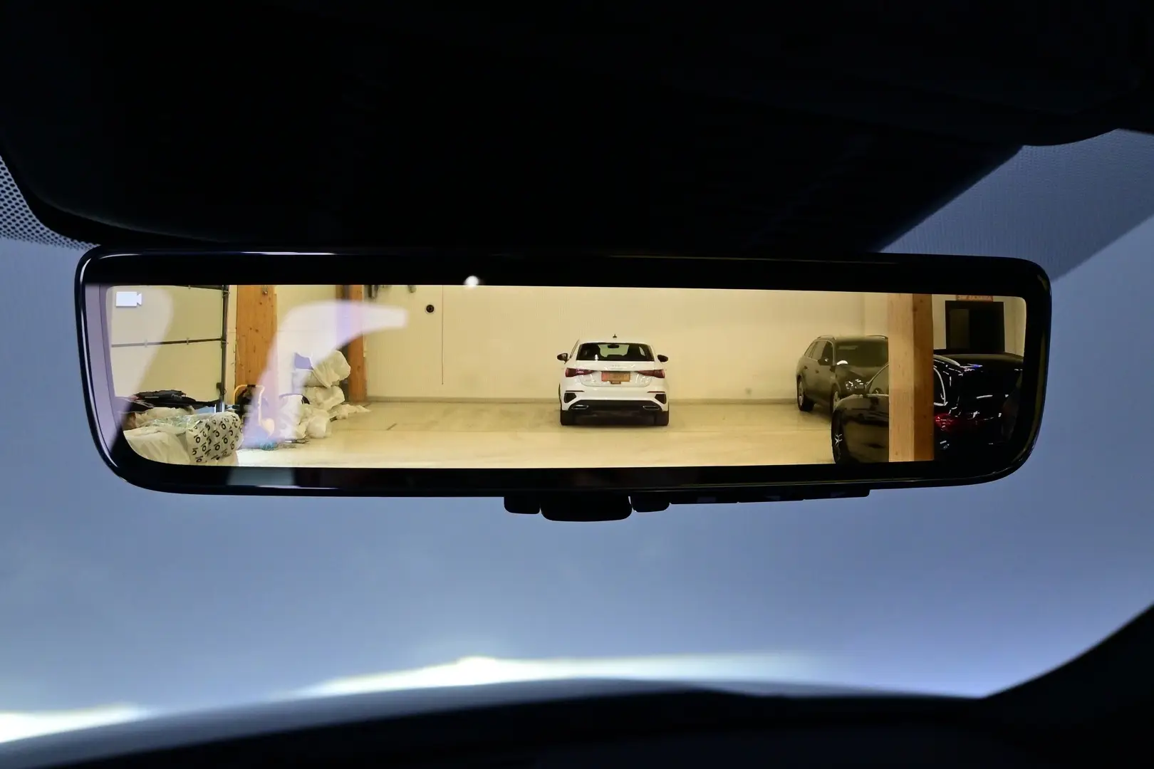 Car Image - 3HSpg8HLIiQh6kSnaHYRe7