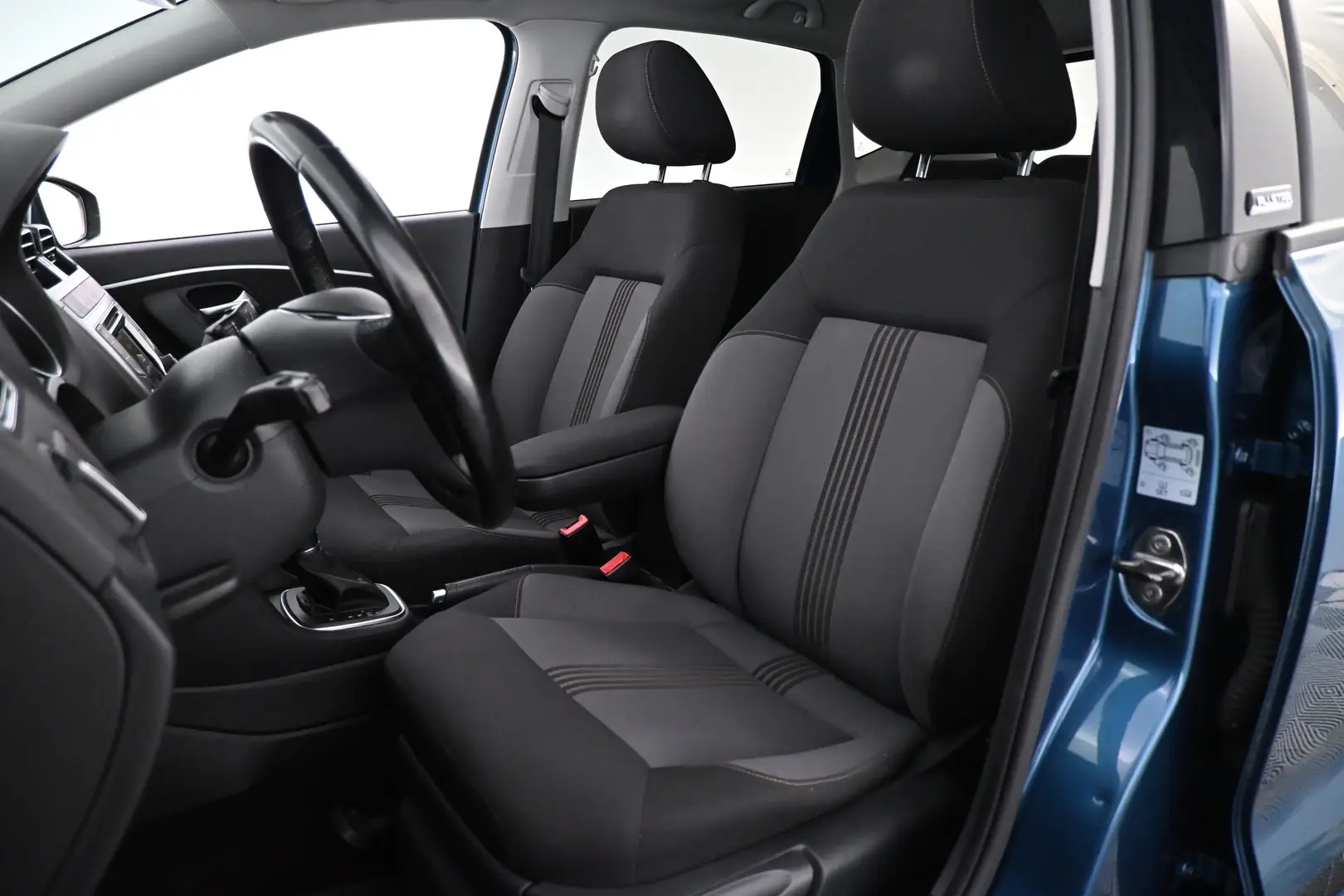 Car Image - 5hRkiupcbR0r24bLlS9lIb
