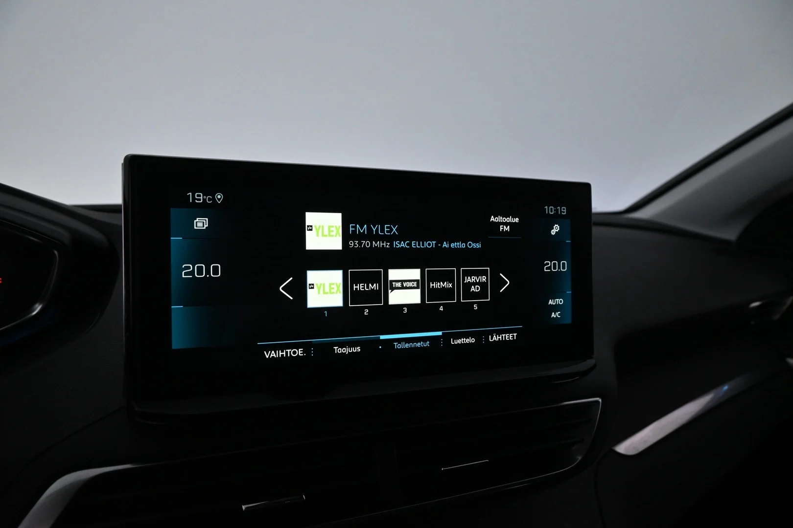 Car Image - 7ga07yKTFRFfTNgDI3cbM