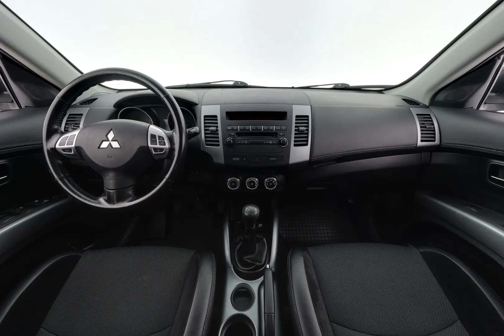 Car Image - 6SB4z3mt2Fi9vzv4GzrEbW